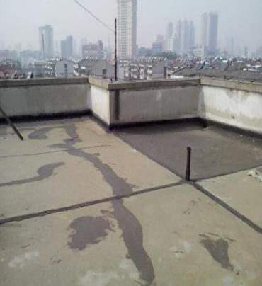 柳河漏水维修 楼顶漏水是什么原因，楼顶漏水维修方法是什么?