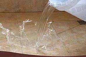 柳河漏水维修 免砸砖防水材料该如何施工